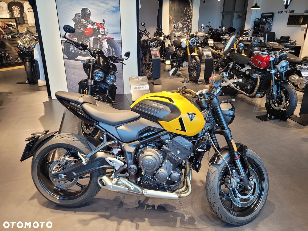 Triumph Trident - 1