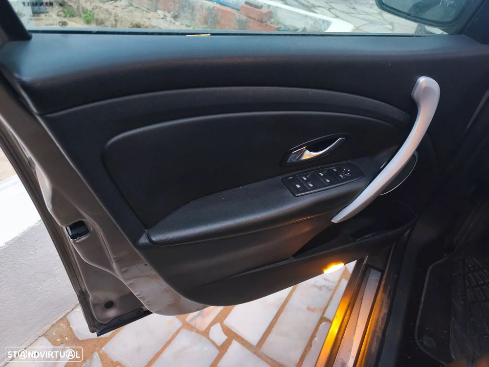 Renault Fluence Z.E. Dynamique - 10