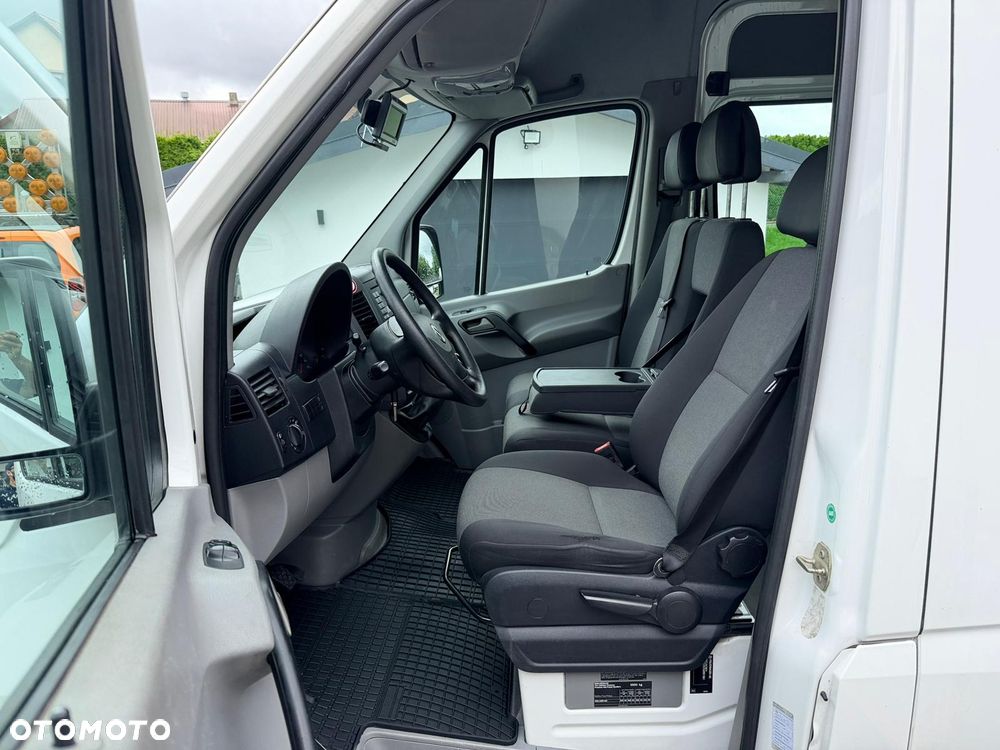 Volkswagen Crafter - 13