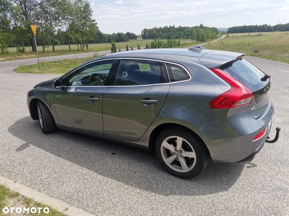 Volvo V40 D4 Drive-E Momentum - 12