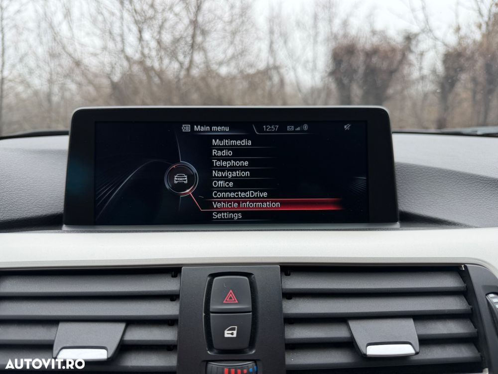 BMW Seria 3 320d DPF Aut. - 29