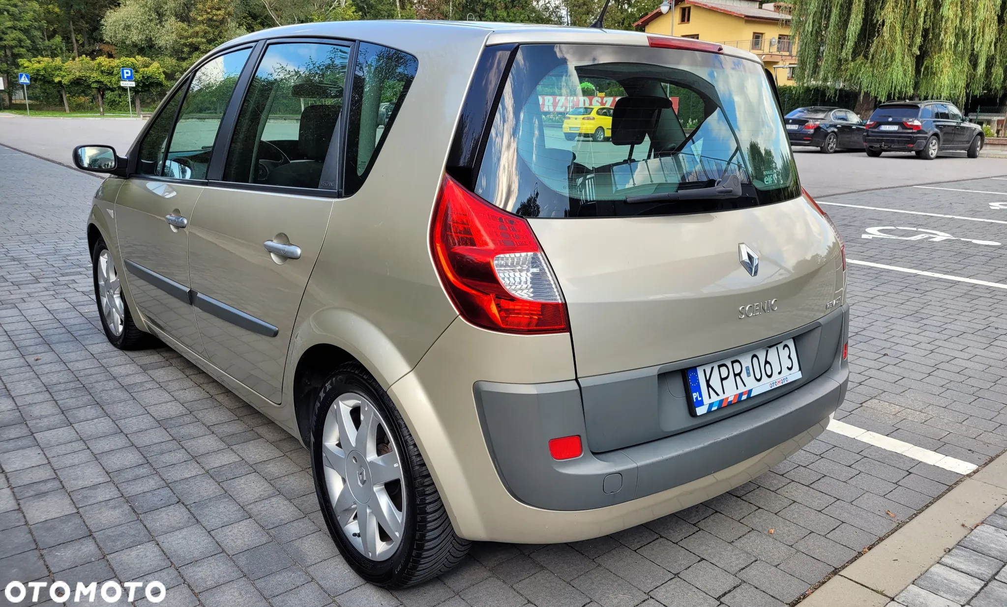 Renault Scenic 2.0 Confort Authentique - 4