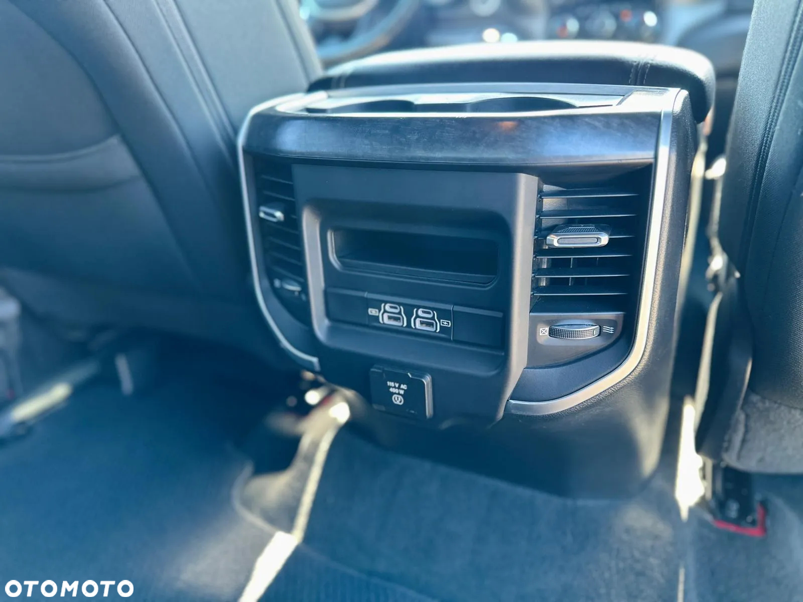 RAM 1500 - 28