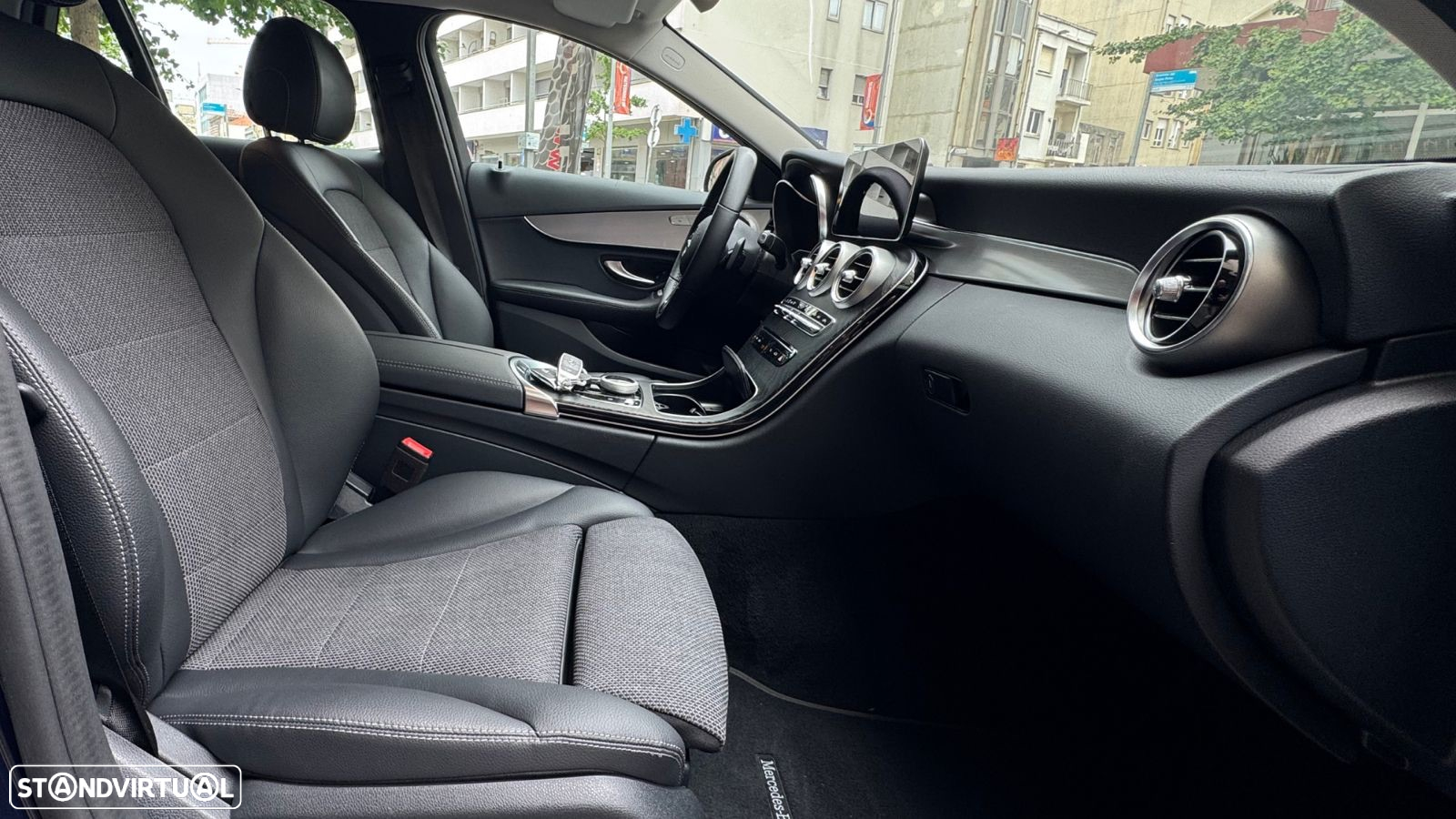 Mercedes-Benz C 300 de Avantgarde - 17