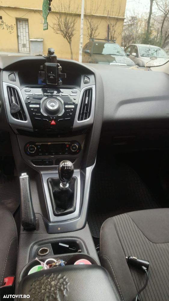 Ford Focus 1.6 TDCI DPF Titanium - 13