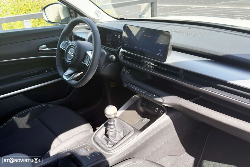 Jeep Avenger 1.2 GSE T3 Summit - 9