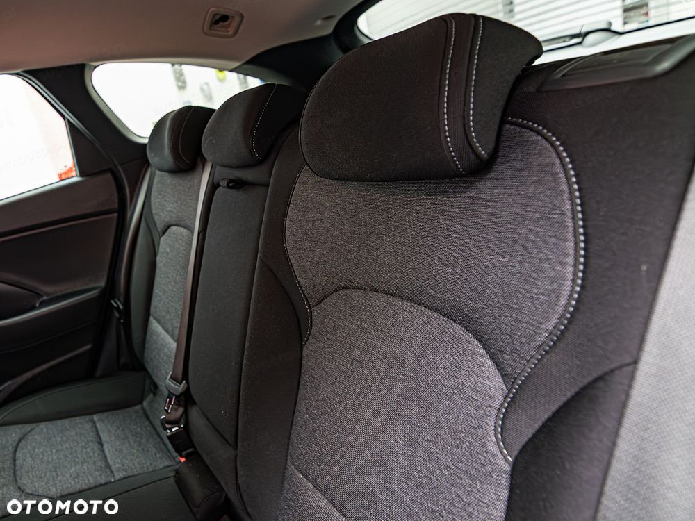 Hyundai i30 - 19