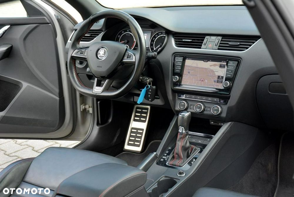 Skoda Octavia 2.0 TSI RS 230 DSG - 18