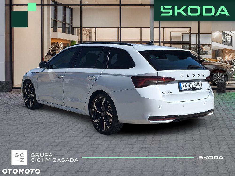 Skoda Octavia 1.5 TSI mHEV Sportline DSG - 4
