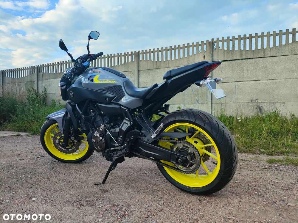 Yamaha MT - 4