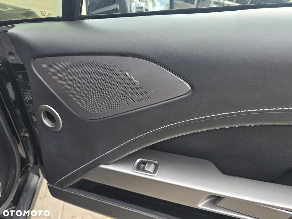 Aston Martin Rapide Luxe Touchtronic II - 29