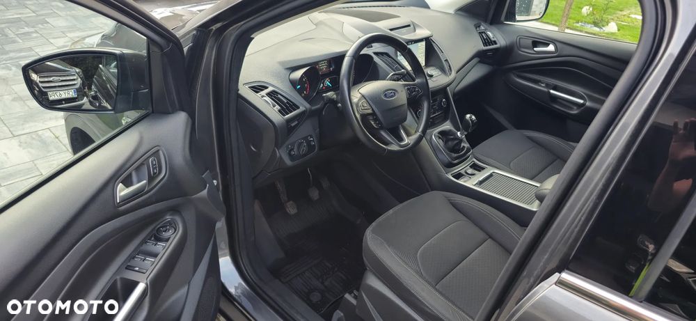 Ford Kuga 1.5 EcoBoost 2x4 Business Edition - 14