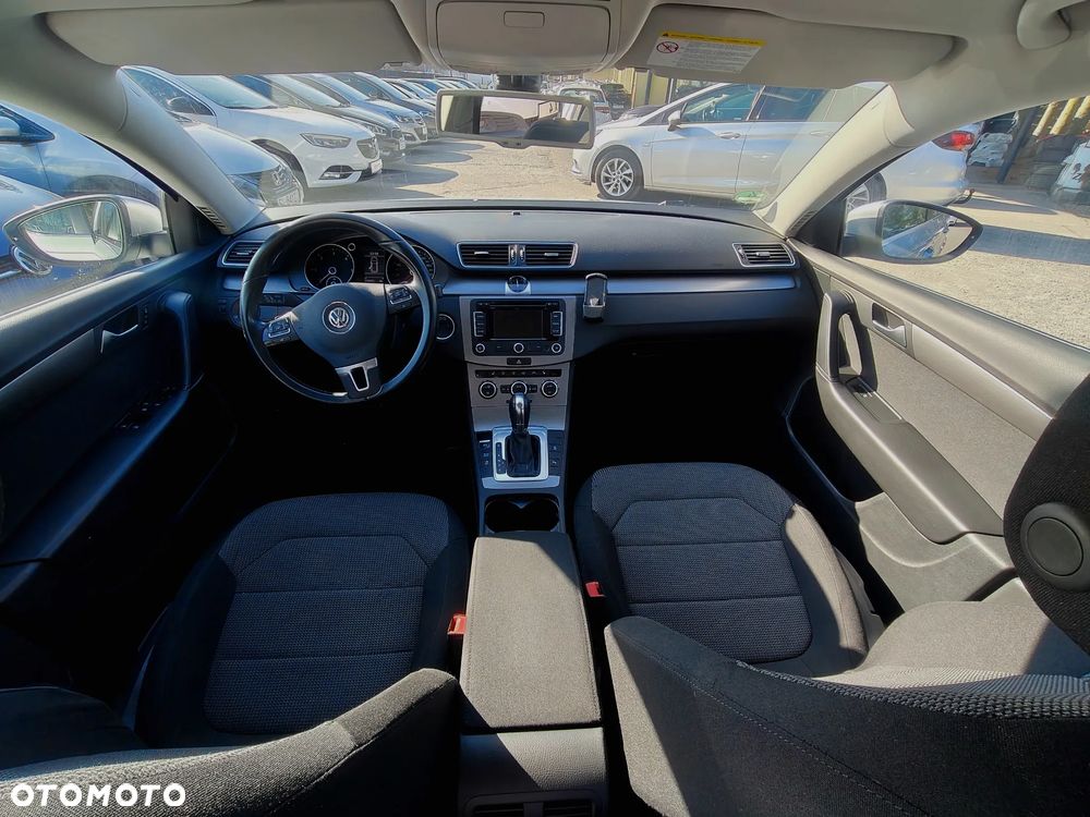 Volkswagen Passat 2.0 TDI DSG BlueMotion Technology Comfortline - 6