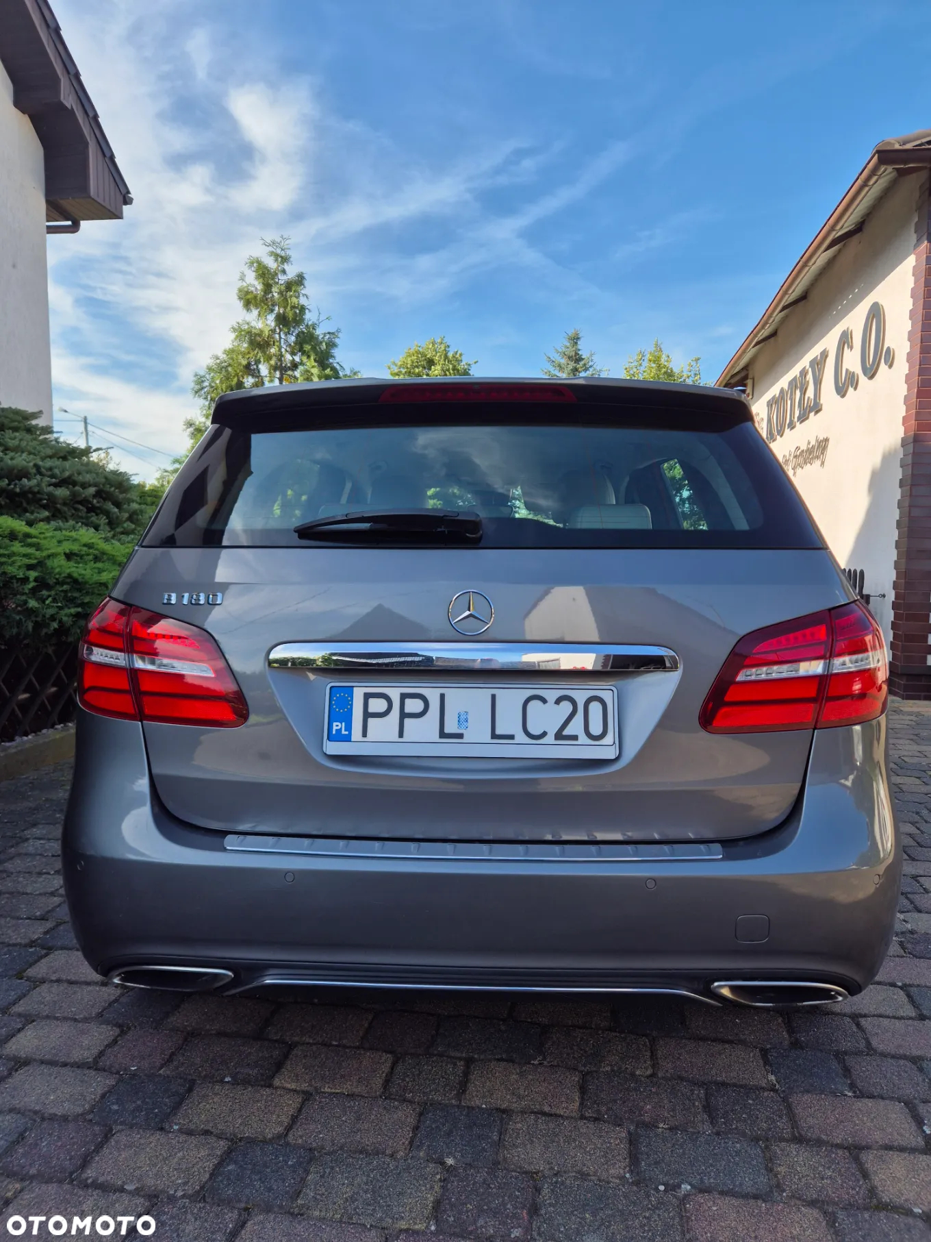 Mercedes-Benz Klasa B 180 7G-DCT - 2