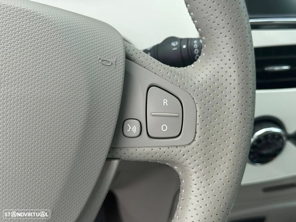 Renault Zoe (c/ Bateria) 41 kwh Intens - 20