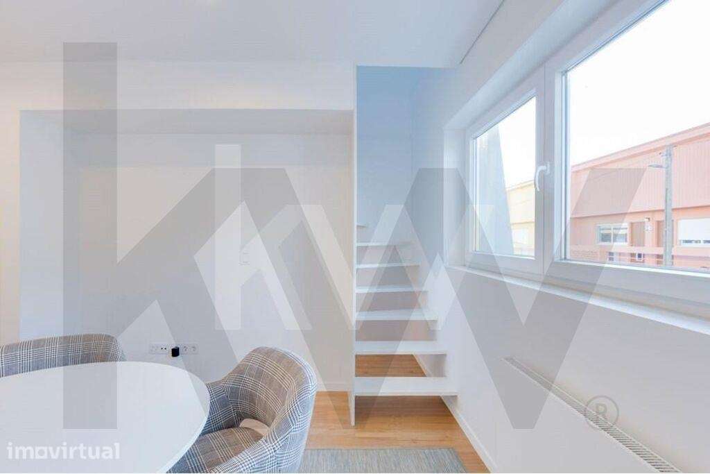 Apartamento  T4, duplex ,totalmente remodelado perto da Boavista. - Grande imagem: 5/38