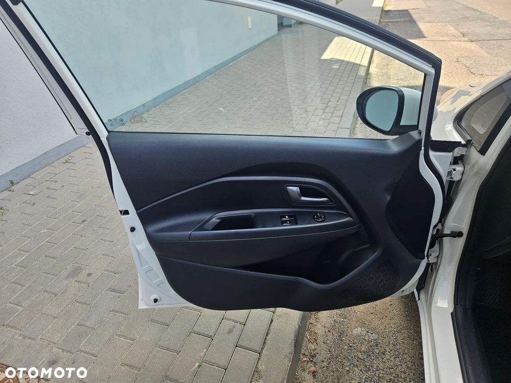 Kia Rio 1.2 Dream Team Edition - 12