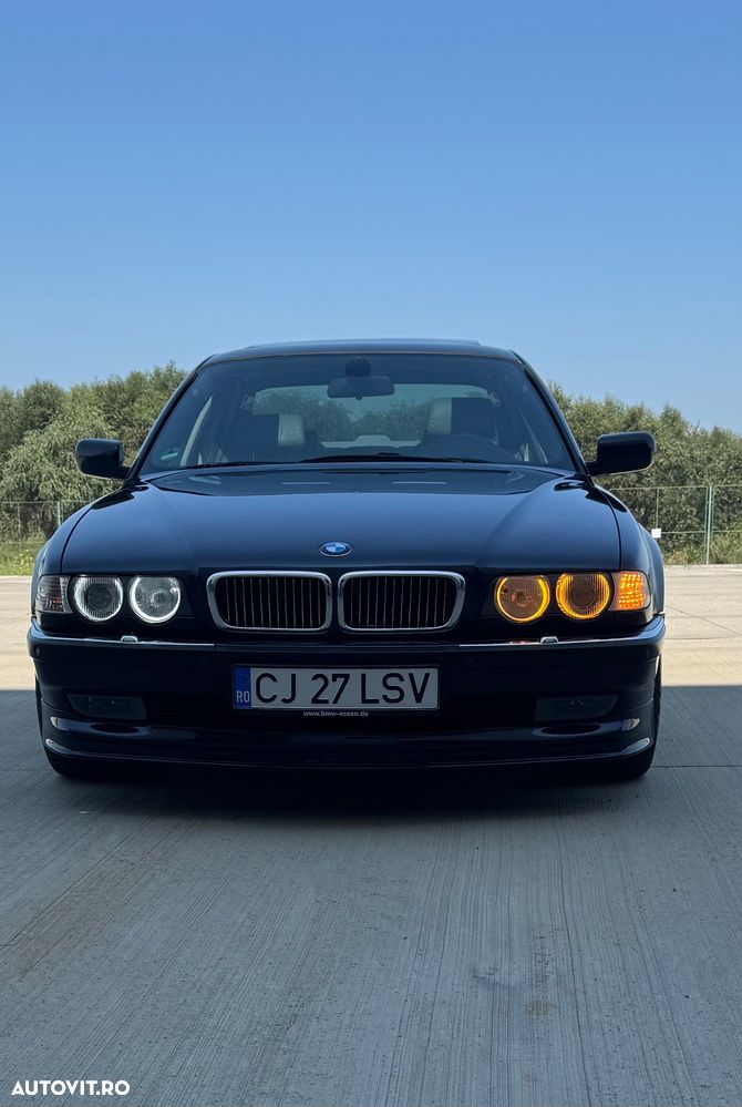 BMW Seria 7 728iA - 2