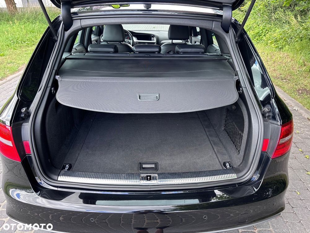 Audi A4 Avant 2.0 TDI DPF clean diesel S line Sportpaket - 14