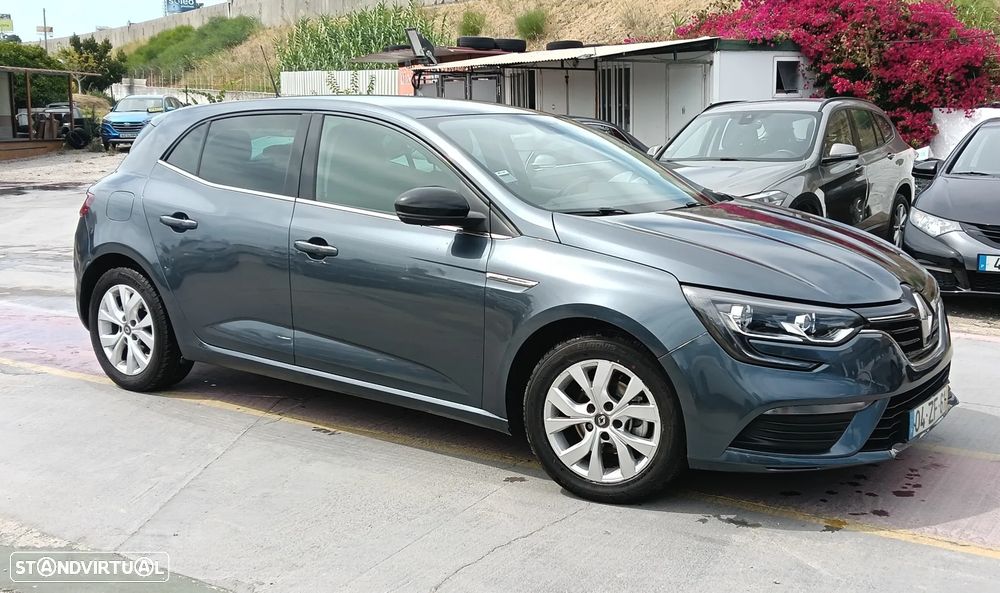 Renault Mégane 1.5 Blue dCi Limited - 6