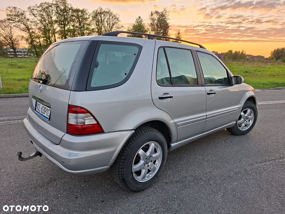 Mercedes-Benz ML - 4