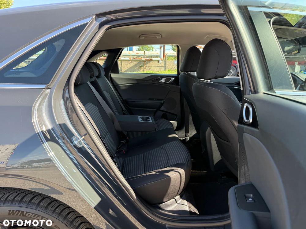 Kia Ceed 1.5 T-GDI L Business Line - 35