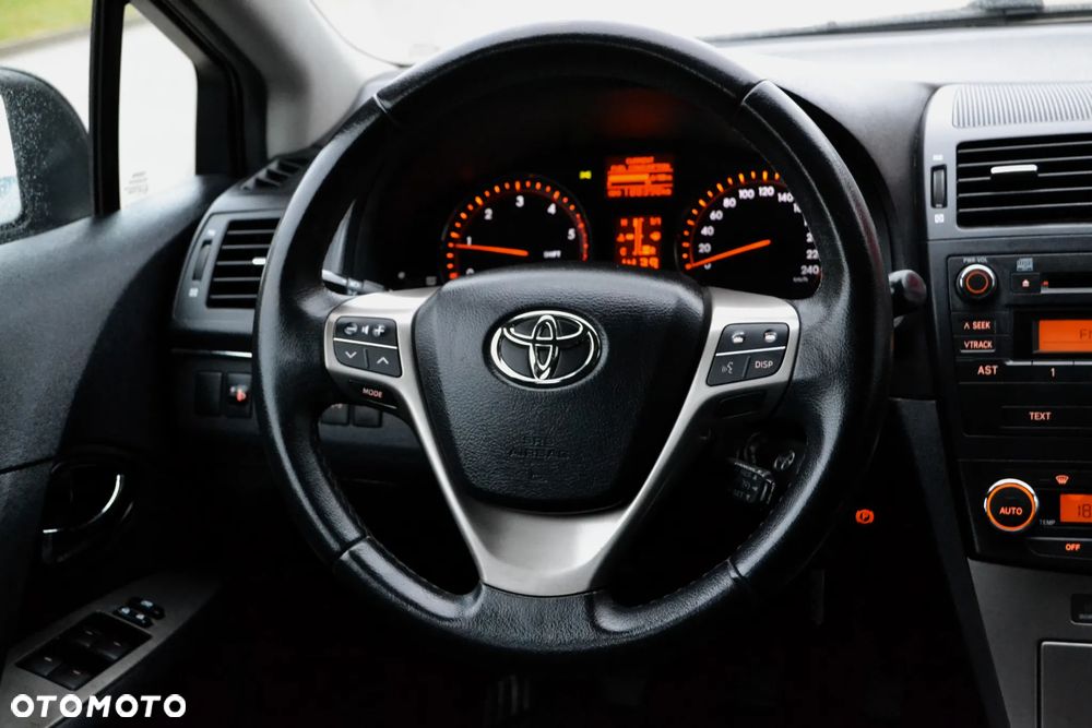 Toyota Avensis 2.0 D-4D Team - 19