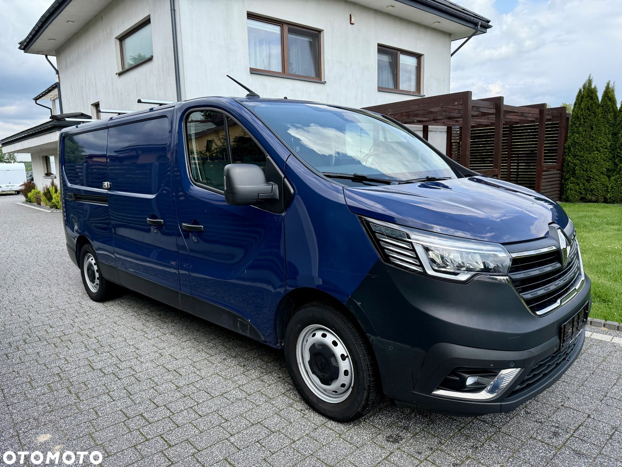 Renault Trafic - 1