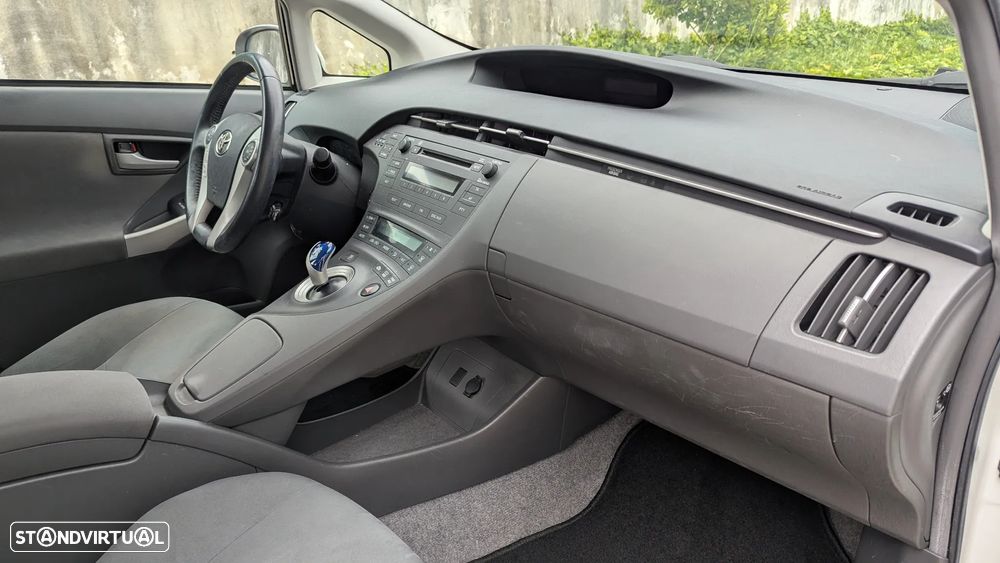 Toyota Prius 1.8 Sol - 25