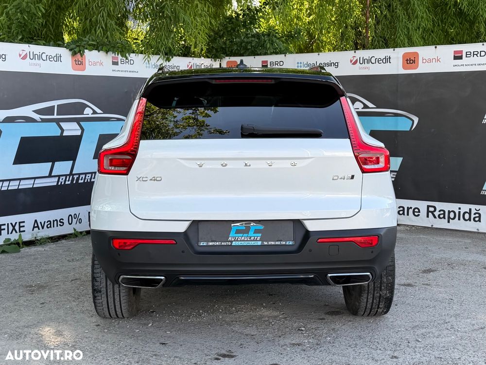 Volvo XC 40 D4 AWD R-Design - 5