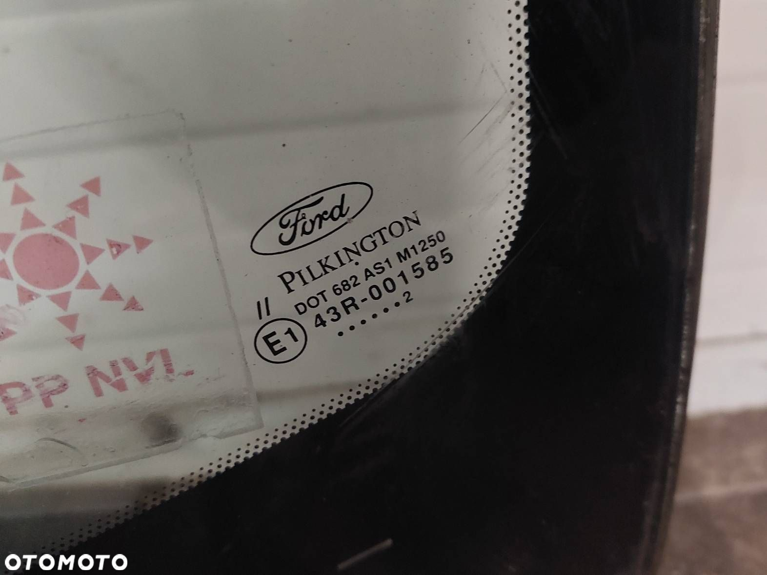 SZYBA CZOŁOWA PRZEDNIA FORD FIESTA MK5 MAZOWSZE 02-05 - 2
