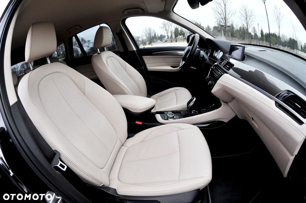 BMW X1 xDrive20d xLine - 24