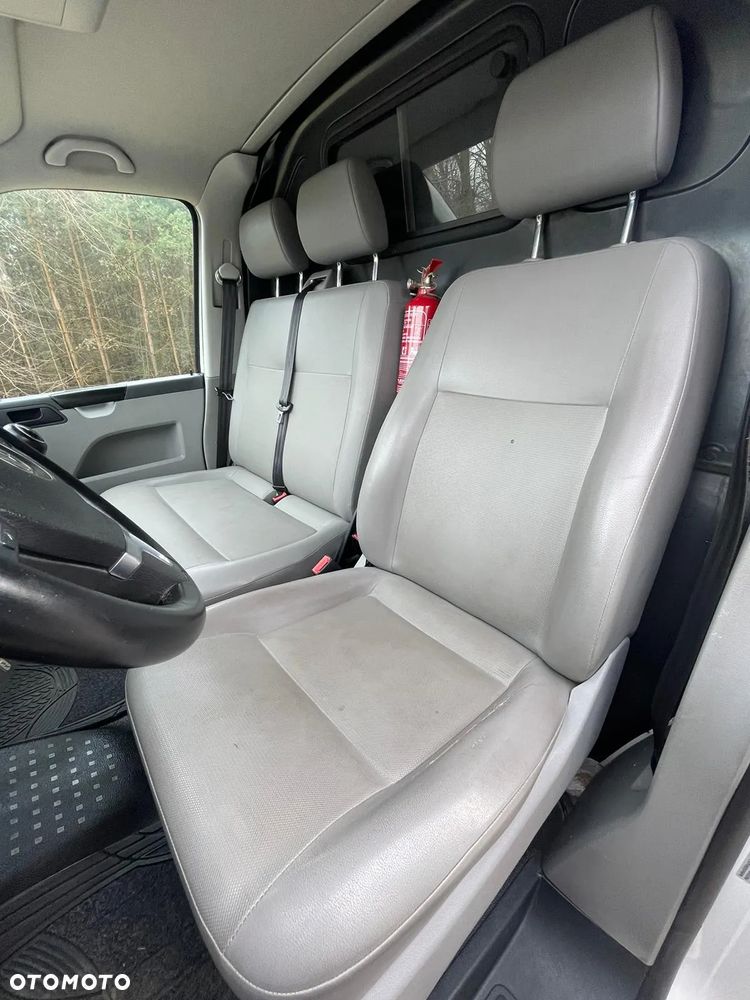 Volkswagen Transporter - 27