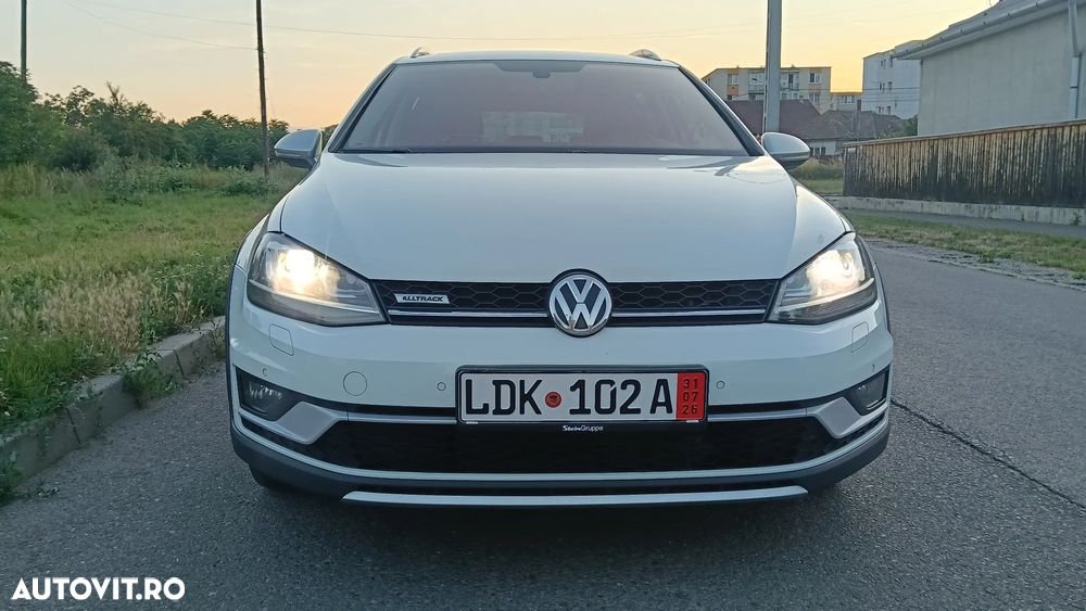 Volkswagen Golf - 9