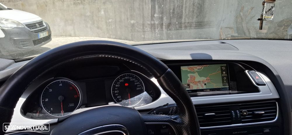 Audi A4 Avant 2.0 TDI DPF S line Sport Pack (plus) - 19