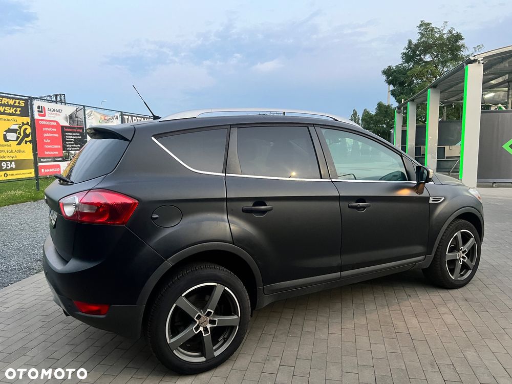 Ford Kuga 2.0 TDCi 2x4 Titanium - 30