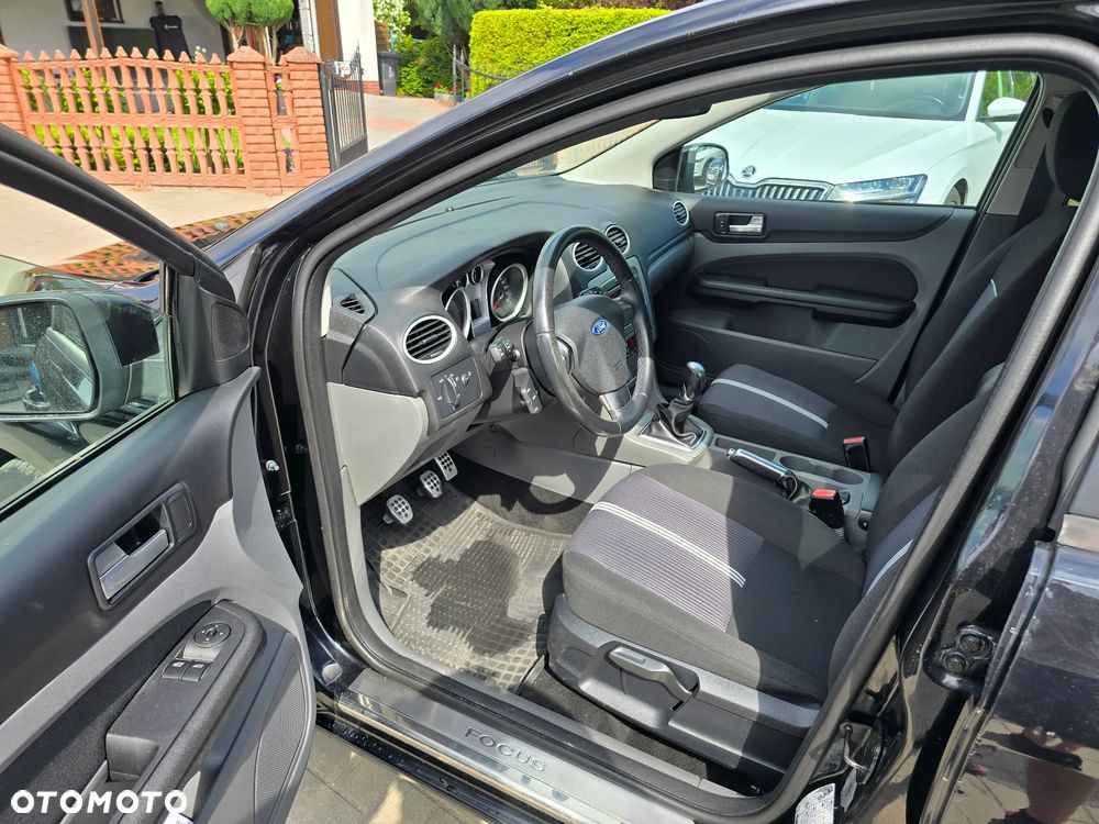 Ford Focus - 8