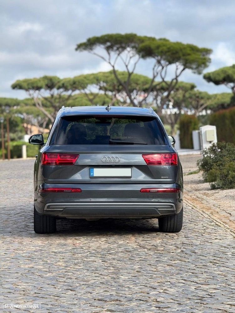 Audi Q7 - 24