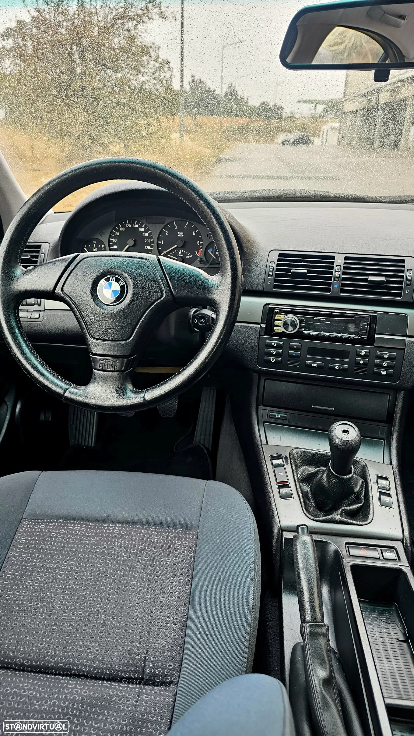 BMW 318 i - 9