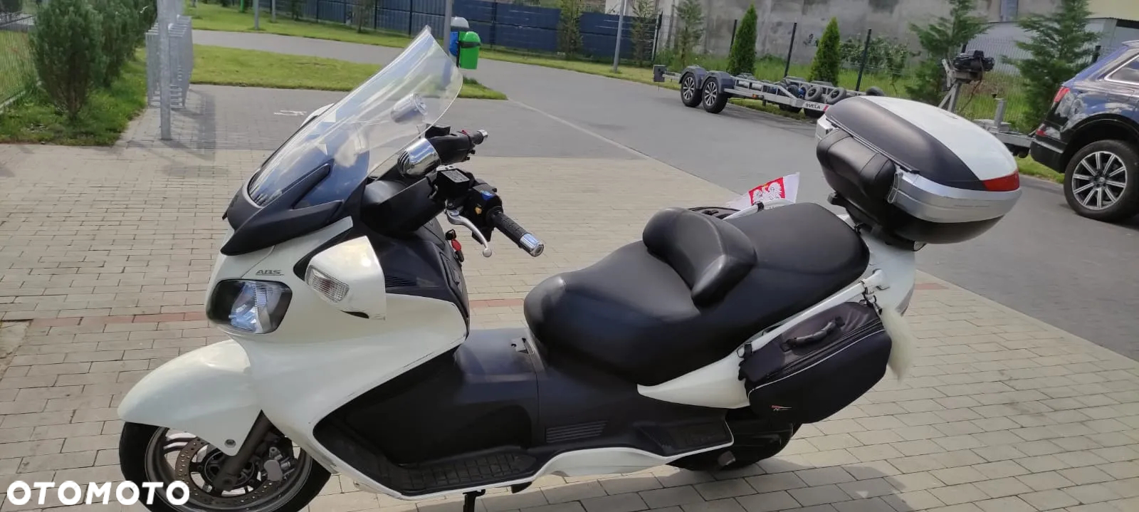 Suzuki Burgman - 10