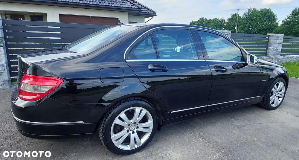 Mercedes-Benz Klasa C 200 CGI Automatik BlueEFFICIENCY Avantgarde - 7