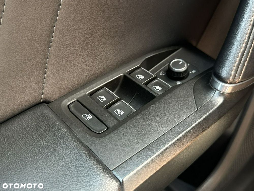 Cupra Formentor 1.4 e-Hybrid DSG - 25