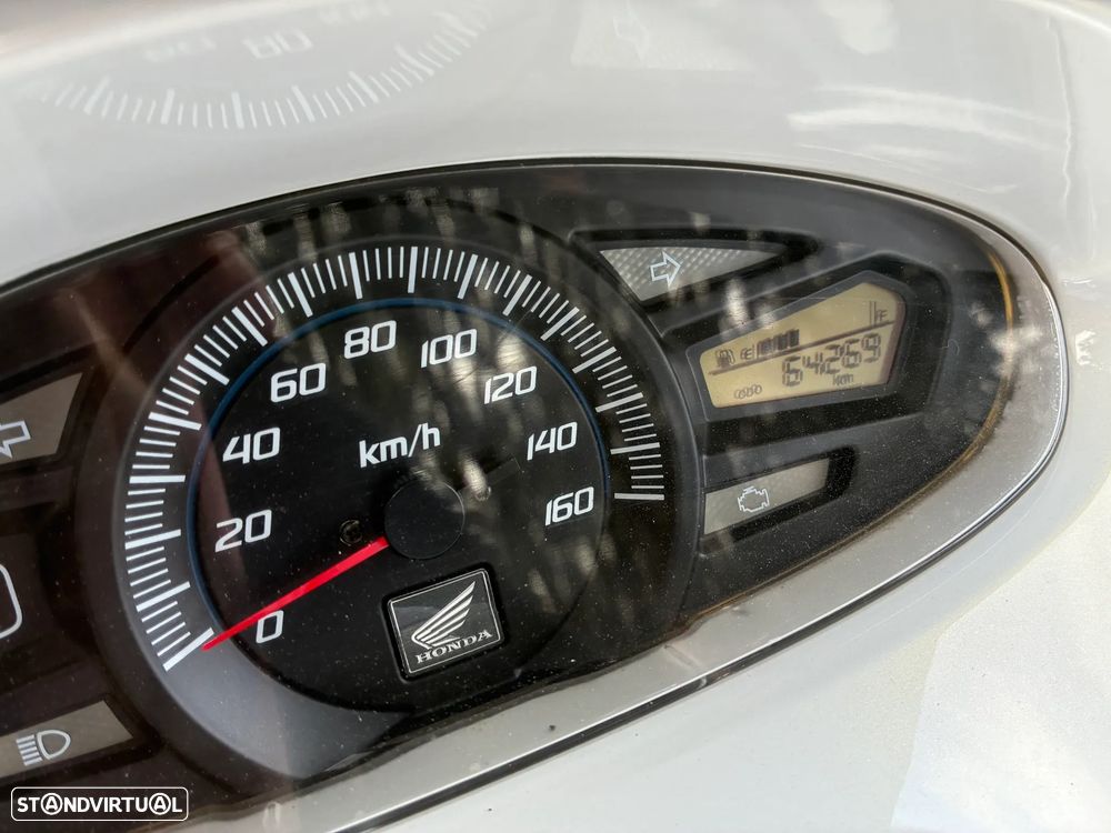 Honda PCX125 - 11