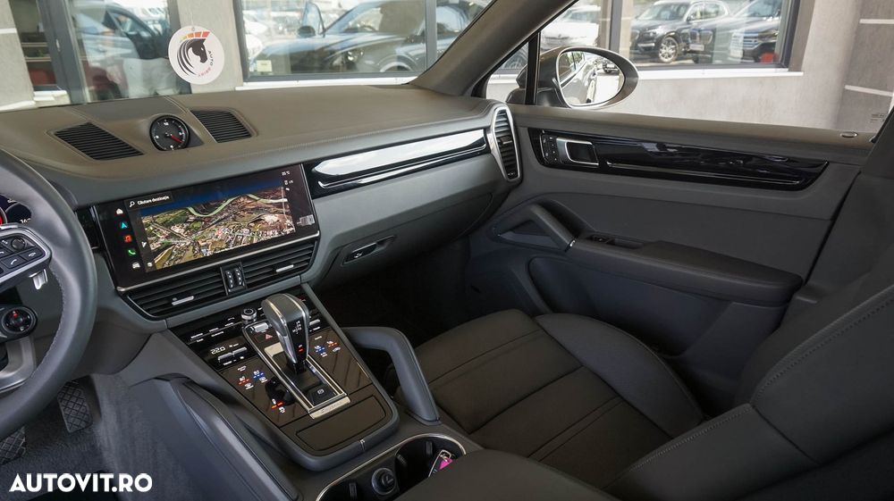 Porsche Cayenne Coupe Tiptronic S Platinum Edition - 34