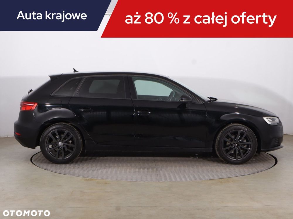 Audi A3 Sportback - 8
