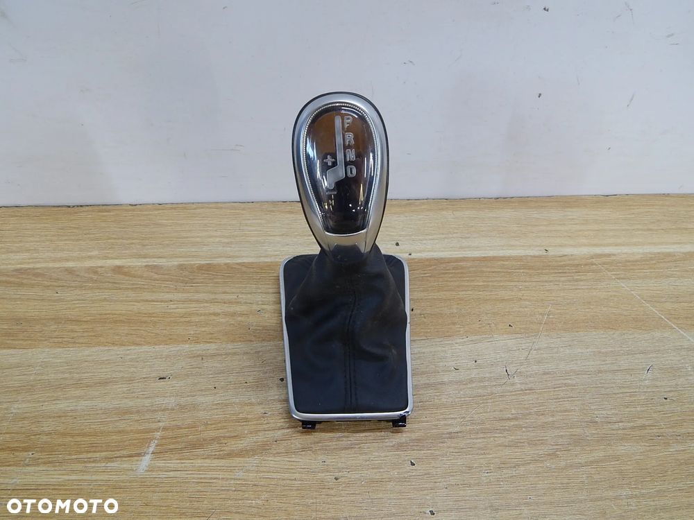 Gałka zmainy biegów automat Volvo V40 II V60 I S60 II XC60 v70 III xc70 v40 10-18 Łuków części - 1