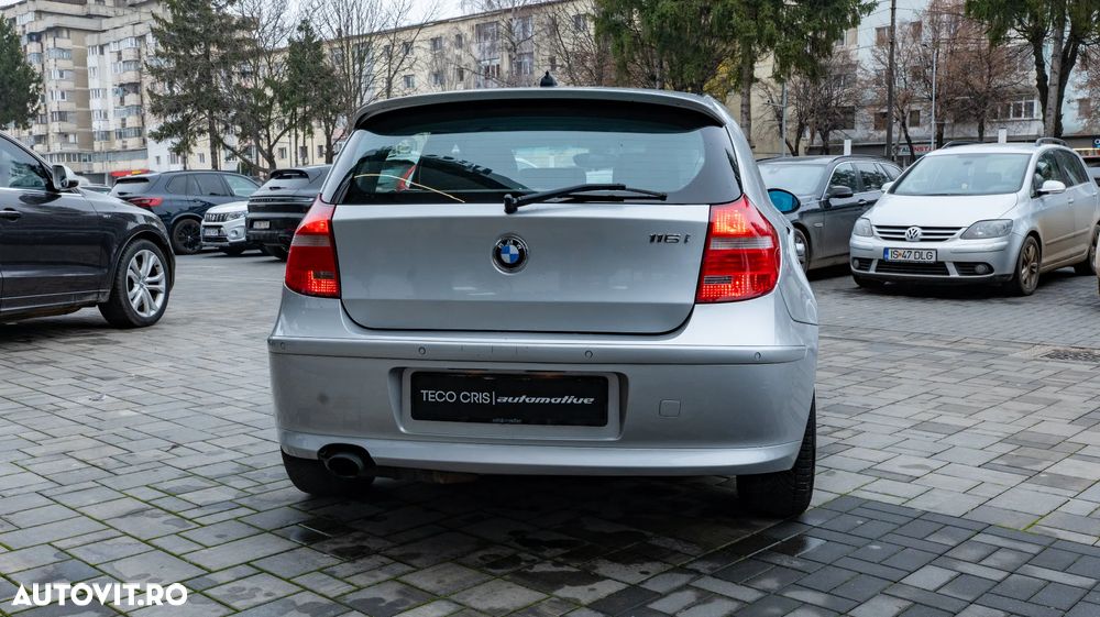 BMW Seria 1 116i - 4