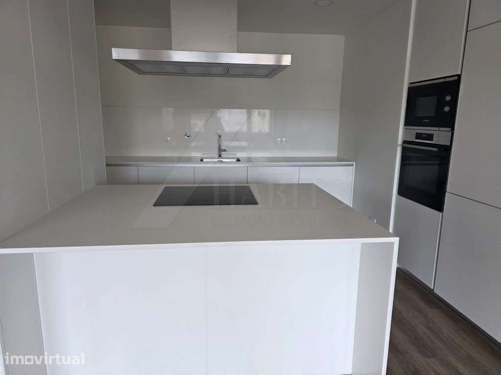 Apartamento T3 Duplex - Varandas com 38,50 m² - Grande imagem: 2/29