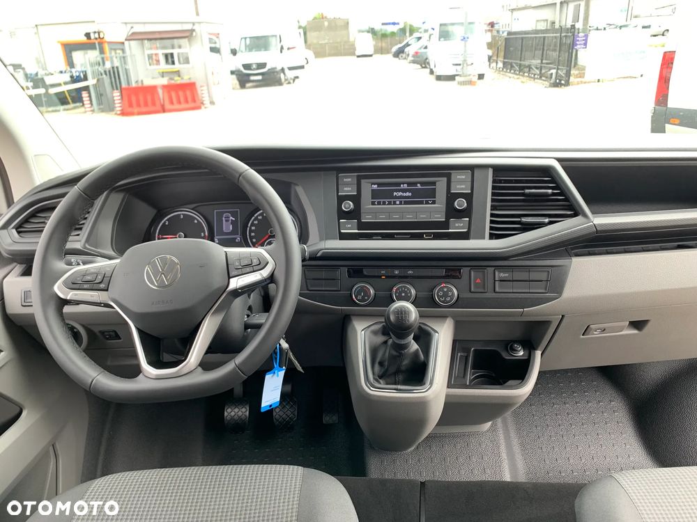 Volkswagen Transporter - 11