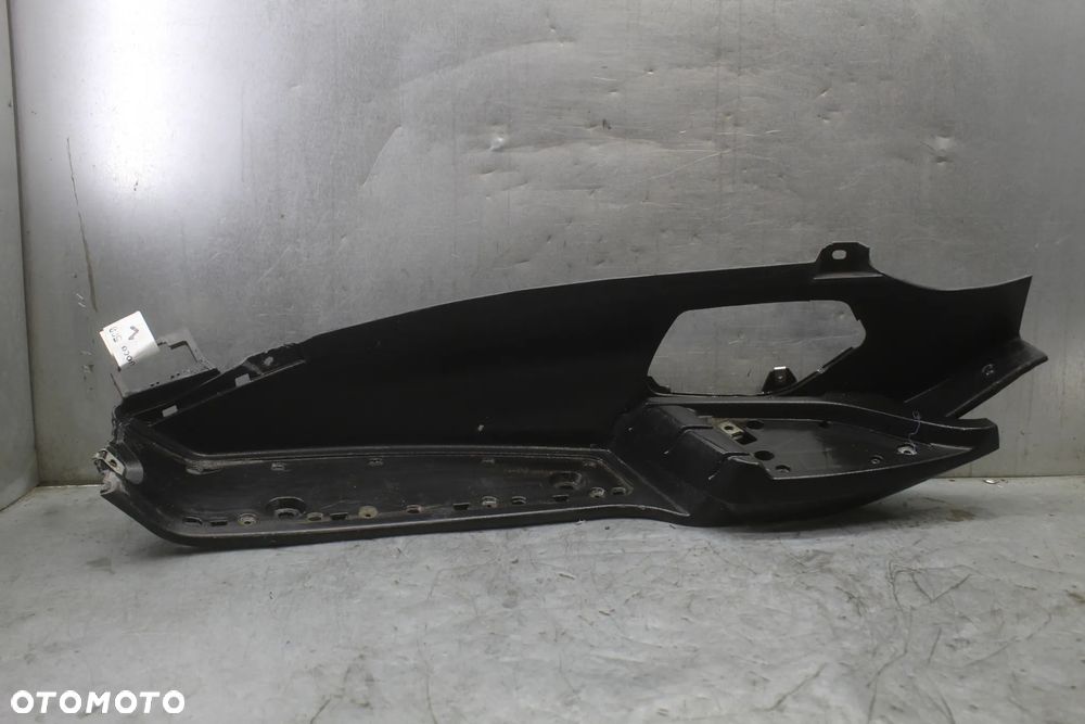 Piaggio MP3 500 L5E Podłoga podest lewy - 1